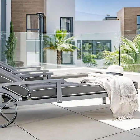 Cah - Large Terrace, Indoor Pool And Gym Apartment Marbella