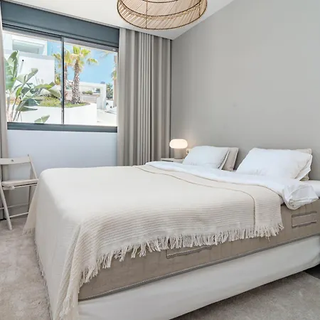 Cah - Large Terrace, Indoor Pool And Gym Marbella