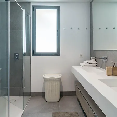 Apartment Cah - Large Terrace, Indoor Pool And Gym *